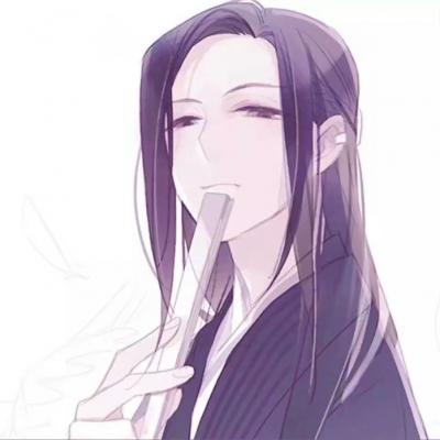 白鹿晒手搓眼线